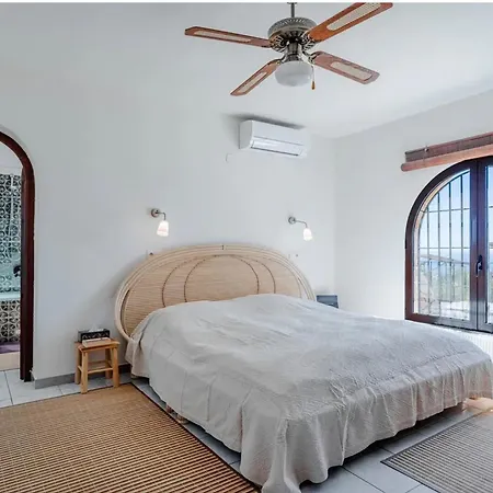 シャレー Casa Aguilera ベニッサ